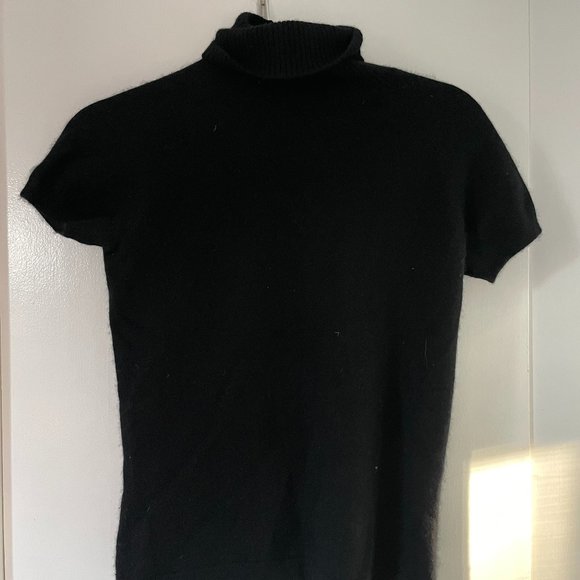 Lord & Taylor Sweaters - 100% Cashmere Sweater - Black Short Sleeve Turtleneck size S